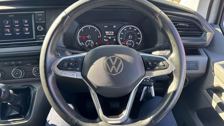 Volkswagen Transporter T32 Swb Diesel 2.0 TDI 110 Highline Kombi Van